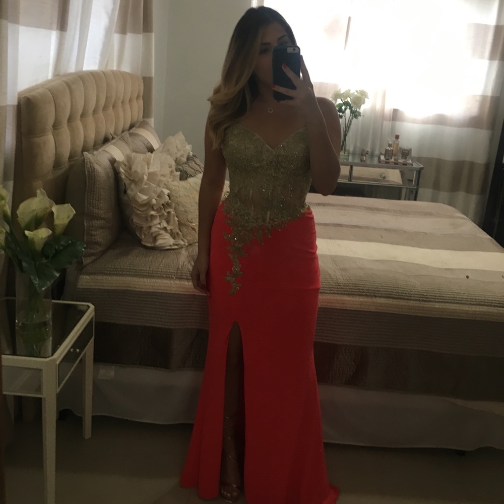 Prom dress